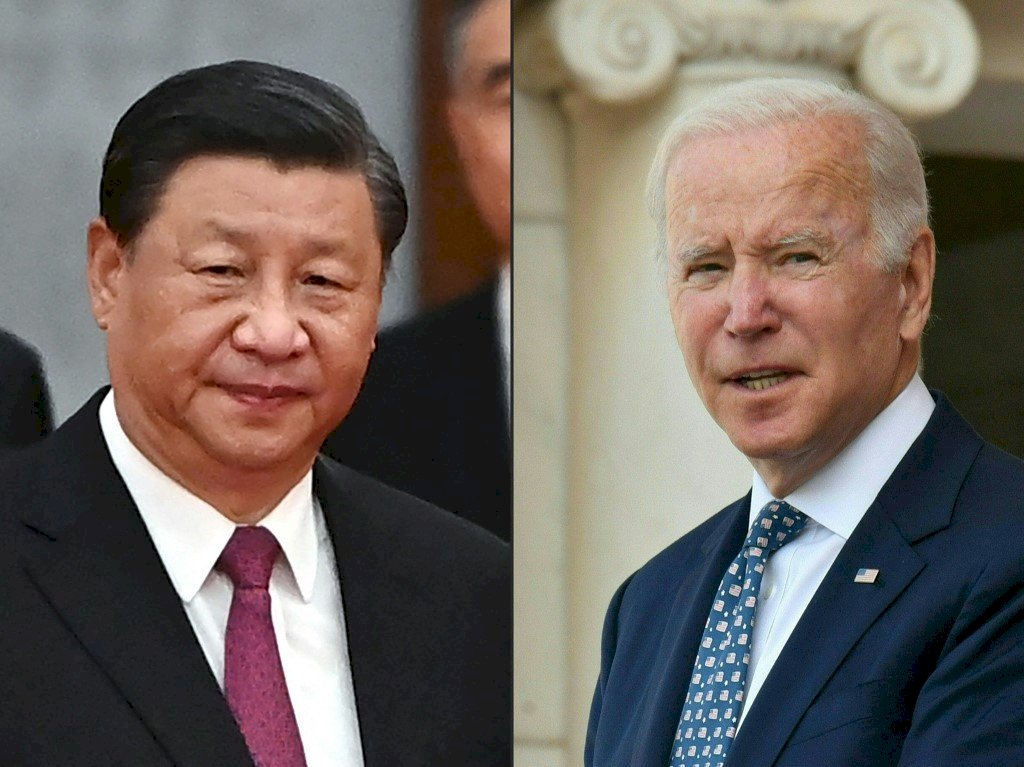 Báo chí đưa tin về cuộc điện đàm giữa Tổng thống Mỹ Joe Biden và Chủ tịch nước Cộng hòa Nhân dân Trung Hoa Tập Cận Bình, sẽ có nội dung liên quan đến vấn đề Đài Loan và tình thế Ukraine. (Hình từ AFP)