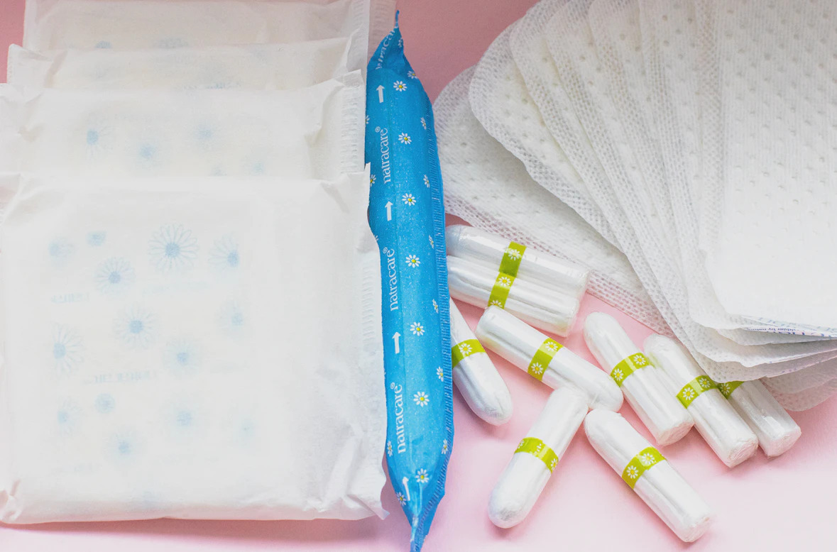 Các sản phẩm vệ sinh phụ nữ (băng vệ sinh, tampon..)