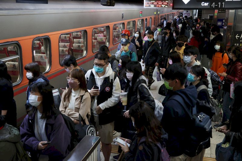 Đường sắt Đài Loan tăng các chuyến tàu dịp Tết Thanh Minh (Ảnh: CNA)