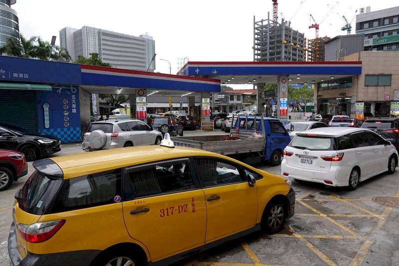 Bắt đầu từ rạng sáng ngày 26/6, giá xăng tại Đài Loan tăng thêm 0,4 Đài tệ và giá dầu diesel giảm 0,3 Đài tệ. (Nguồn ảnh: CNA)