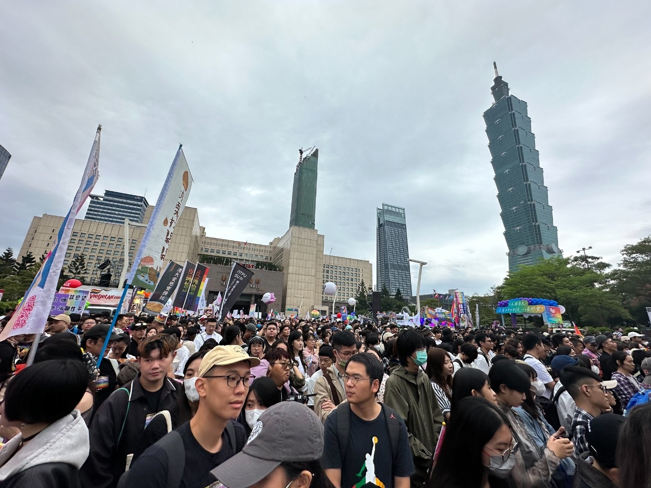 Theo đơn vị tổ chức ước tính có khoảng 153 nghìn người tham gia hoạt động Cuộc diễu hành LGBT Đài Loan 2023  (Ảnh: Rti)