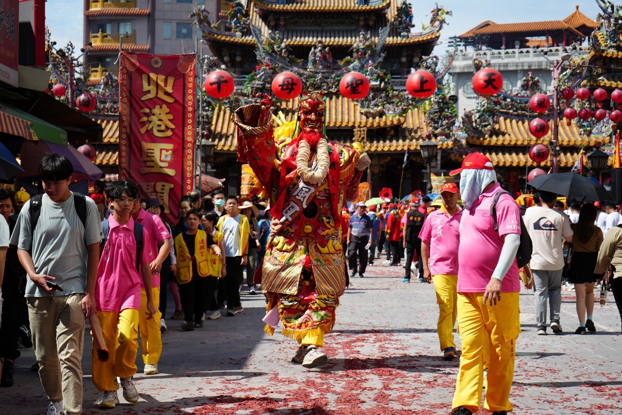 Nghi lễ dâng hương từ Thiên Hậu Cung Zhubei tới Bắc Cảng (ảnh: Bộ Văn hoá cung cấp)